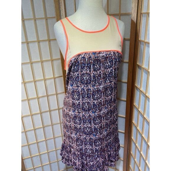 EllaāMossāLgāSleevelessĀ PaisleyāDress - Picture 11 of 13